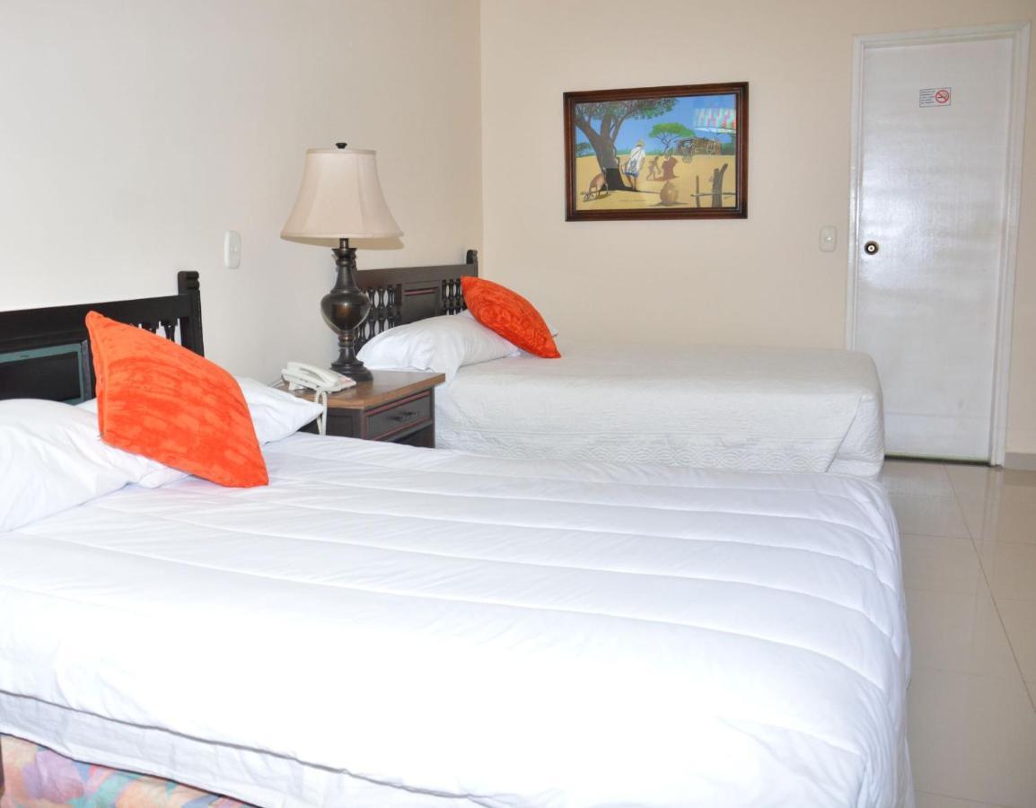 Maicao Internacional Hotel Екстериор снимка